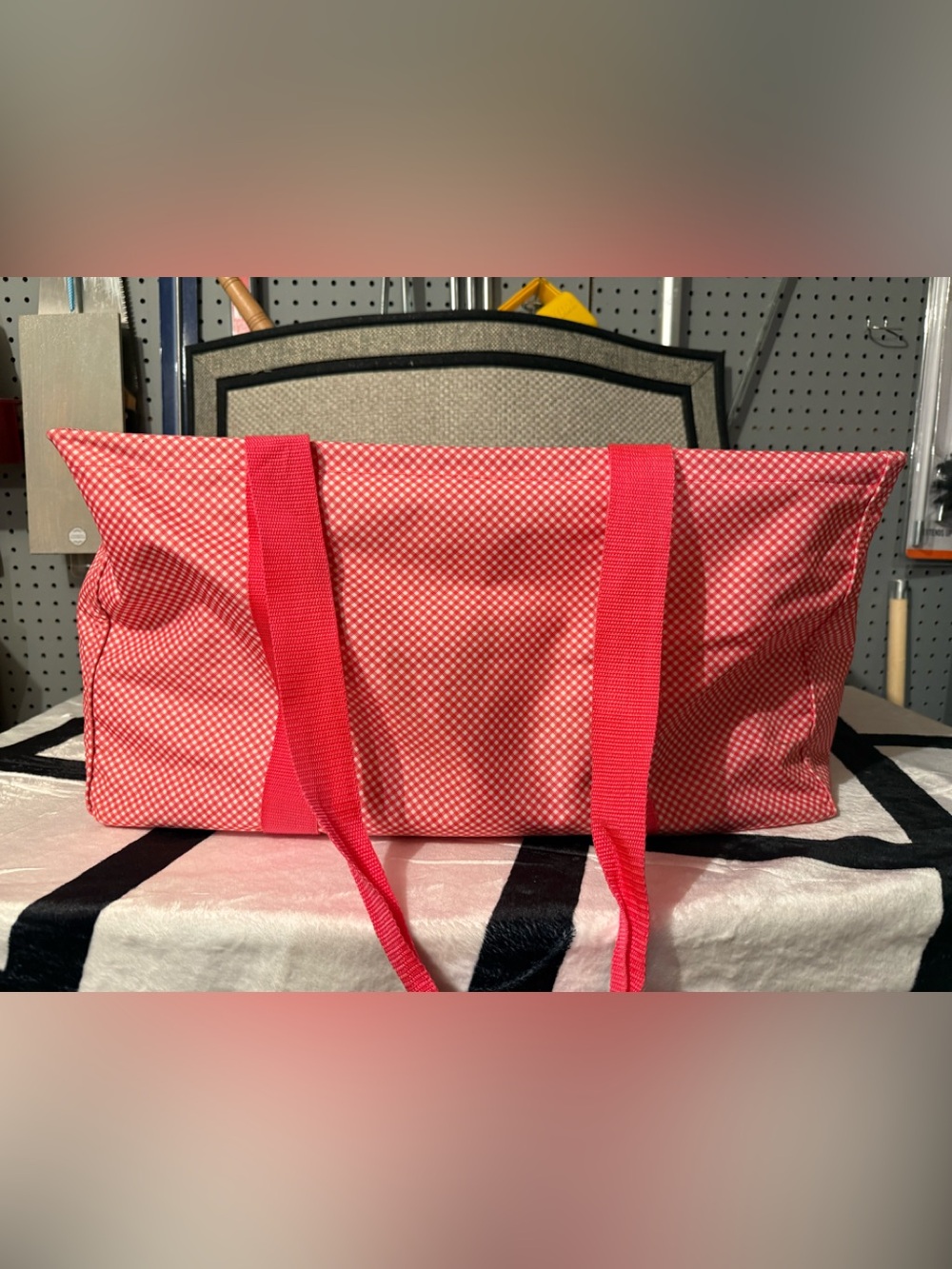 thirty-one Pink Gingham Tote with Hot Pink Straps